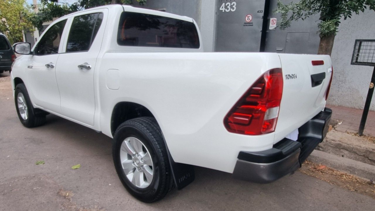 Toyota Hilux 2.4 C/D 4x2 TDI DX 150cv, foto 3
