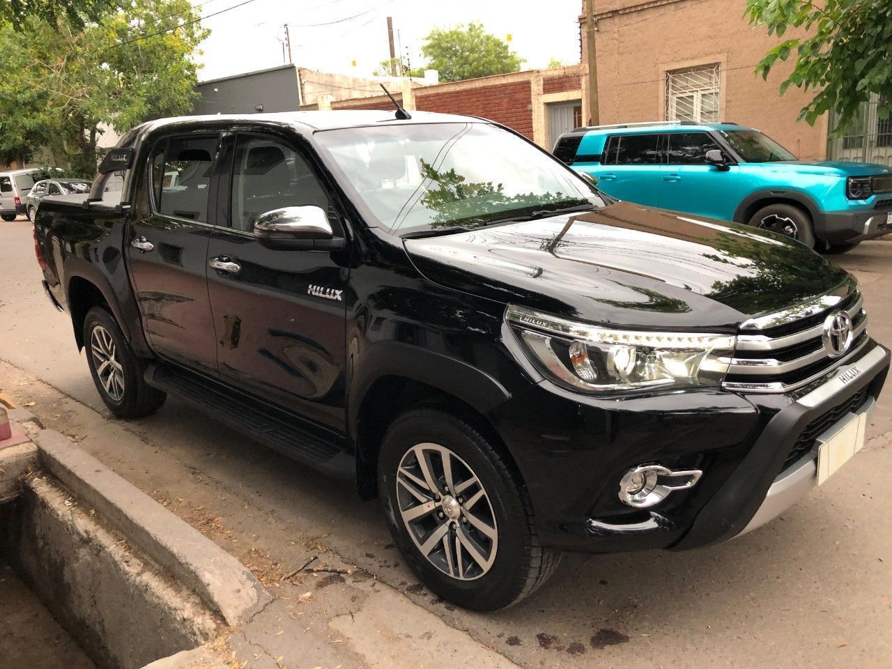 Toyota Hilux 2.8 C/D 4x2 TDI SRX AT6 177cv, foto 3