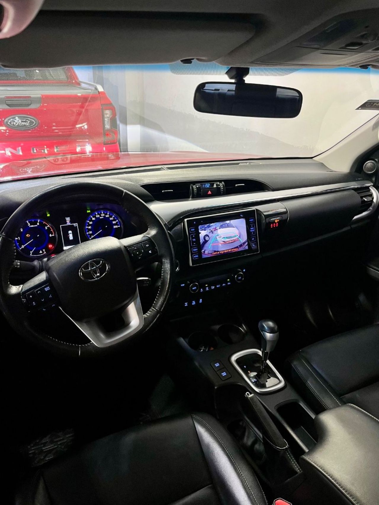 Toyota Hilux 2.8 C/D 4x4 TDI SRX AT 177cv, foto 4