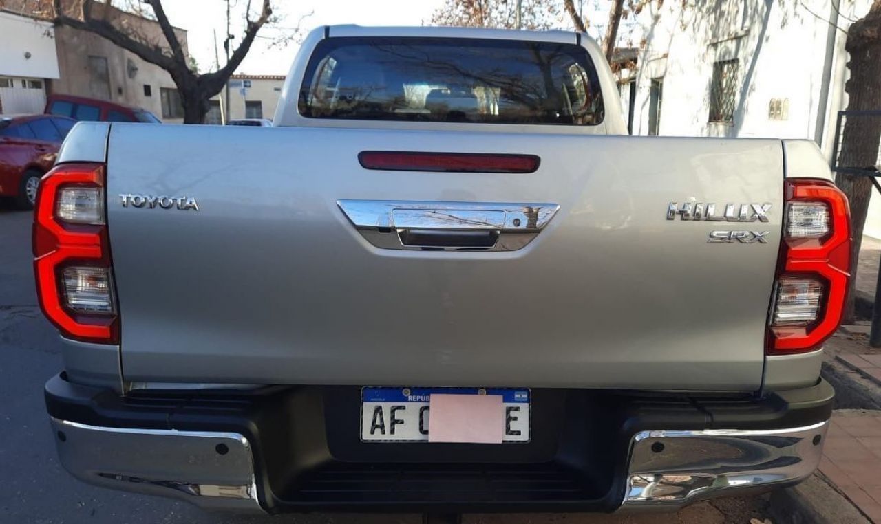 Toyota Hilux 2.8 TDI C/D 4x2 SRX AT6 204cv, foto 4