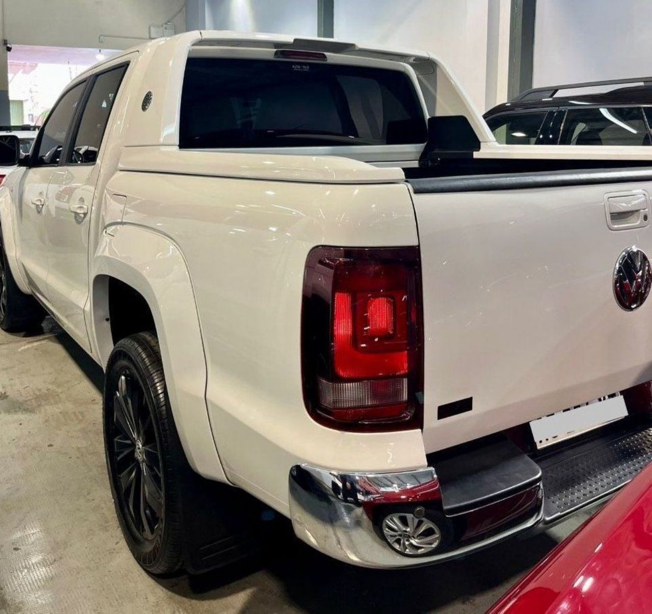 Volkswagen Amarok 3.0 TD 4x4 C/D AT Extreme 224 cv, foto 2